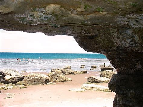 clima las grutas argentina.